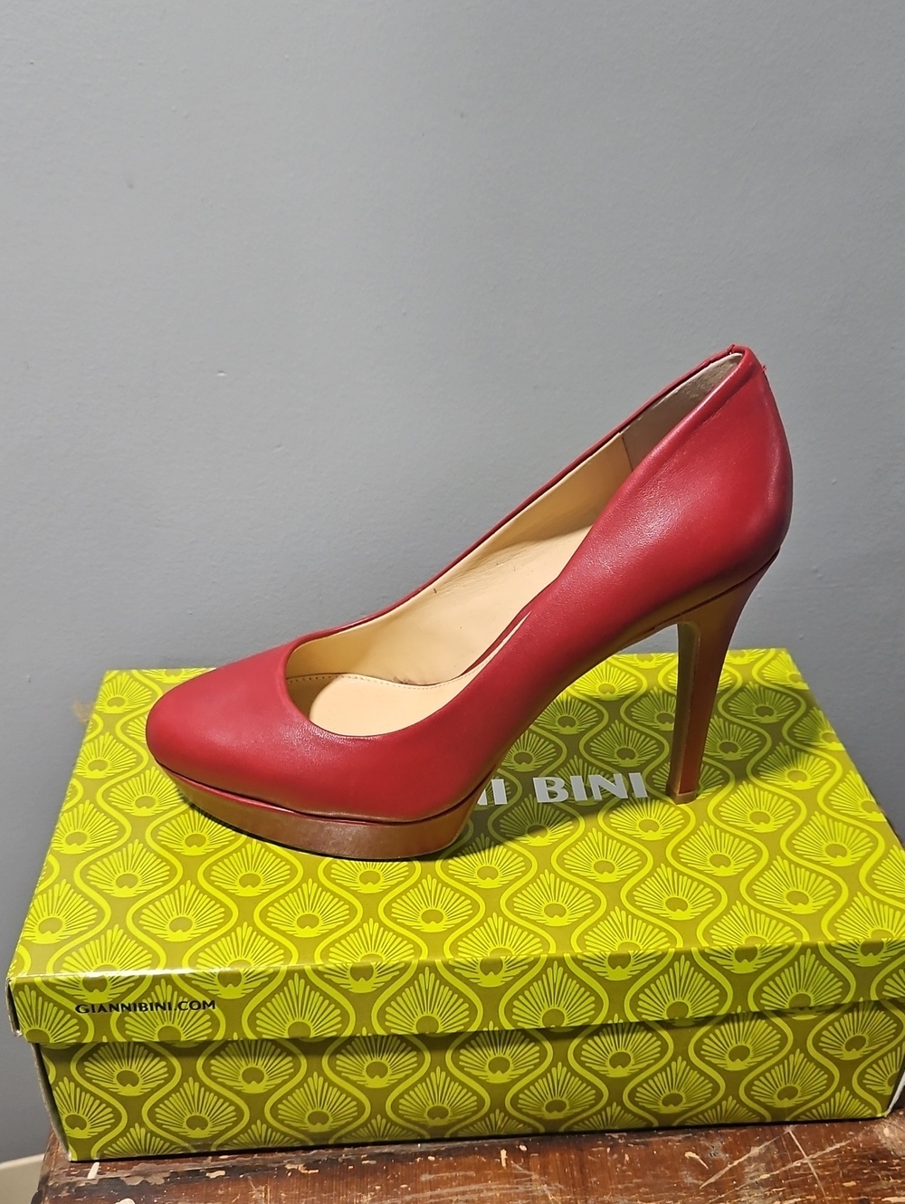 Gianni Bini Coral-Red Leather Platform Pump